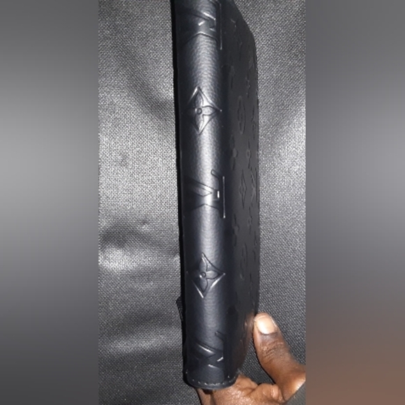 Louis Vuitton Wallet Free Shipping - Picture 3 of 6